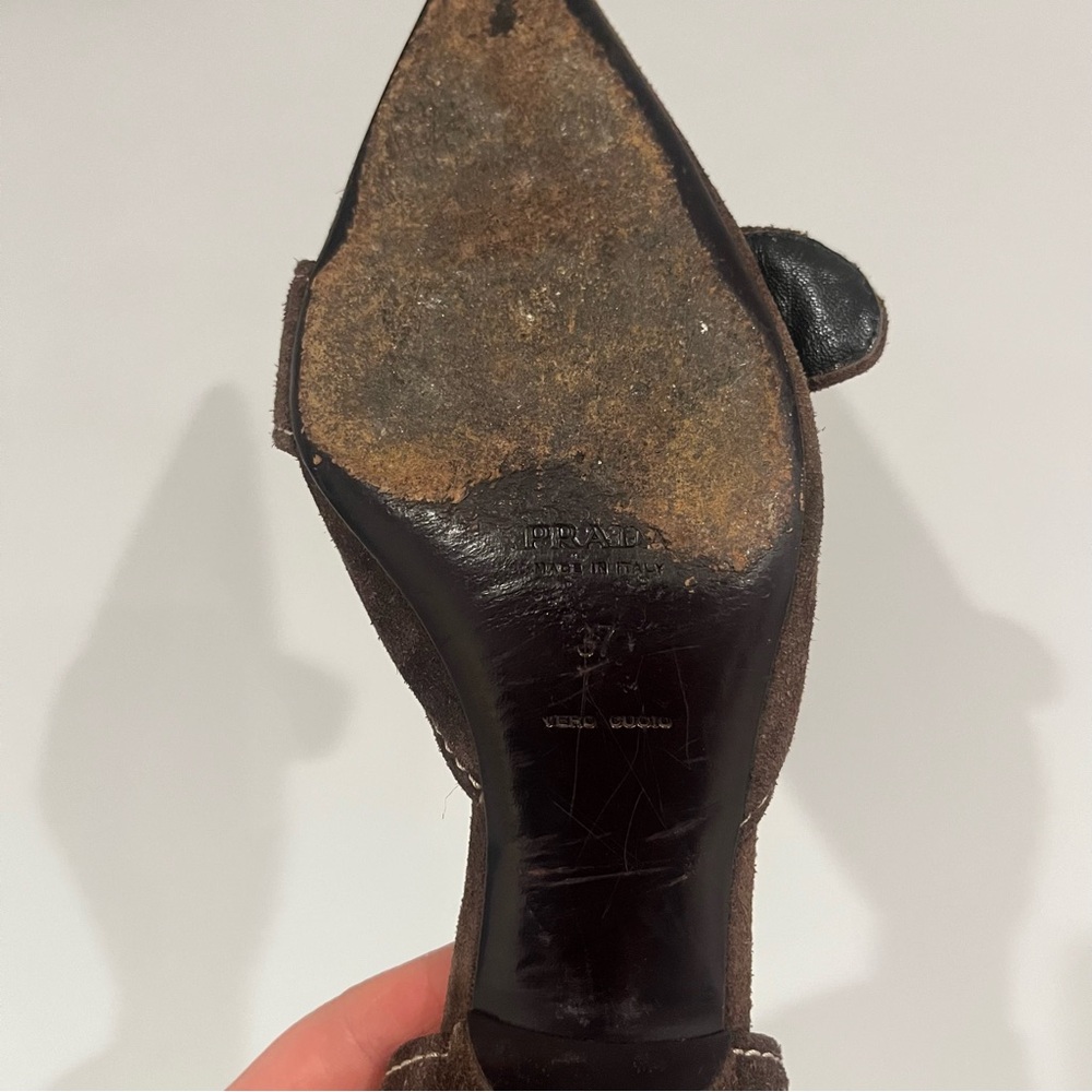Vtg Prada Dark Brown Buckle Kitten Heels 37 Suede Y2K - Picture 6 of 8